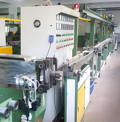Bom preço. Máquina de extrusão de cabos de baixa tensão 1mm2-16mm2 linha de extrusão de cabos on-line